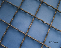 Mesh made of spring steel wire
